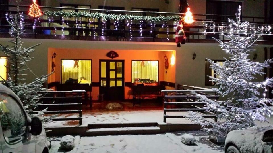 Pensiunea Roua Muntilor Sîmbăta de Sus Dış mekan fotoğraf