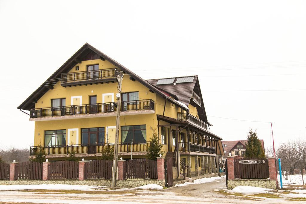 Pensiunea Roua Muntilor Sîmbăta de Sus Dış mekan fotoğraf